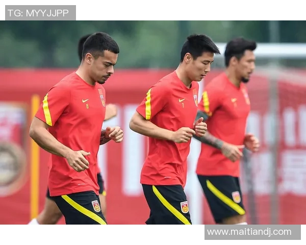 足球明星齐聚为祖国庆祝国庆传递爱国情怀与团结力量